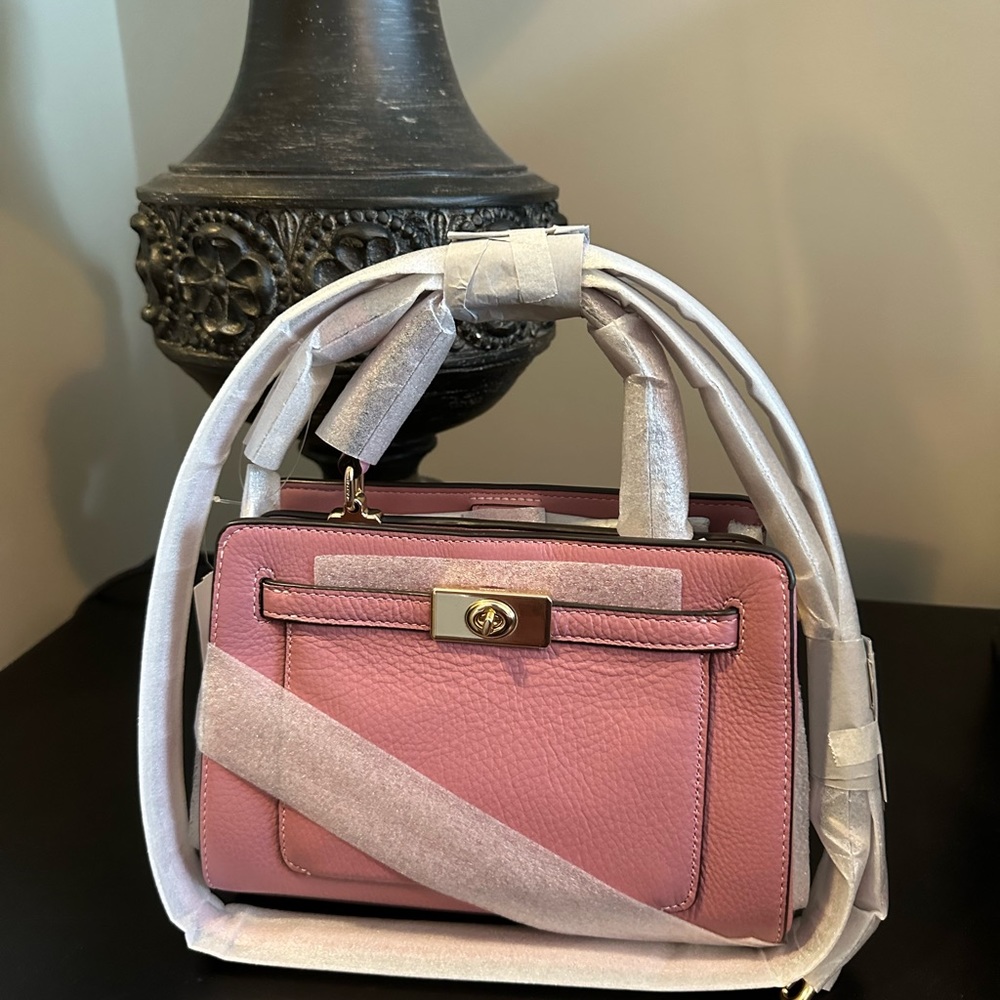 COACH - MINI LANE - NWT - pink - Picture 5 of 6